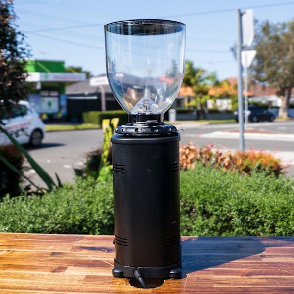 Ex-Demo DIP DK65 Grinder – Black – As New Condition