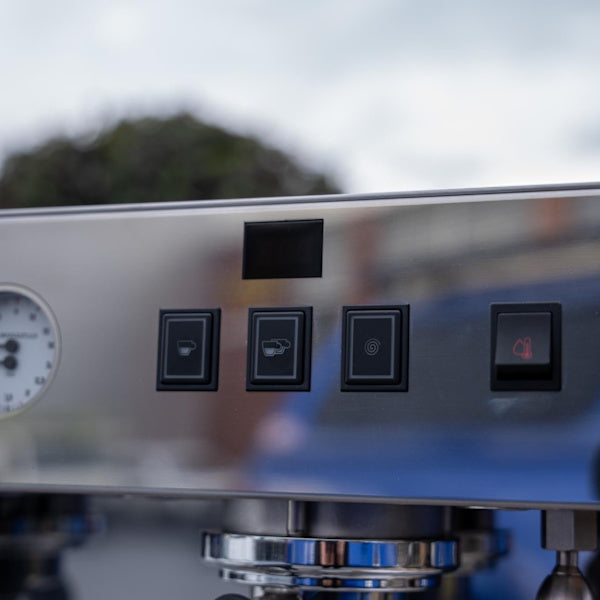 Pre-Loved Fire Orange La Marzocco Linea Classic Tall Cup – 3 Group