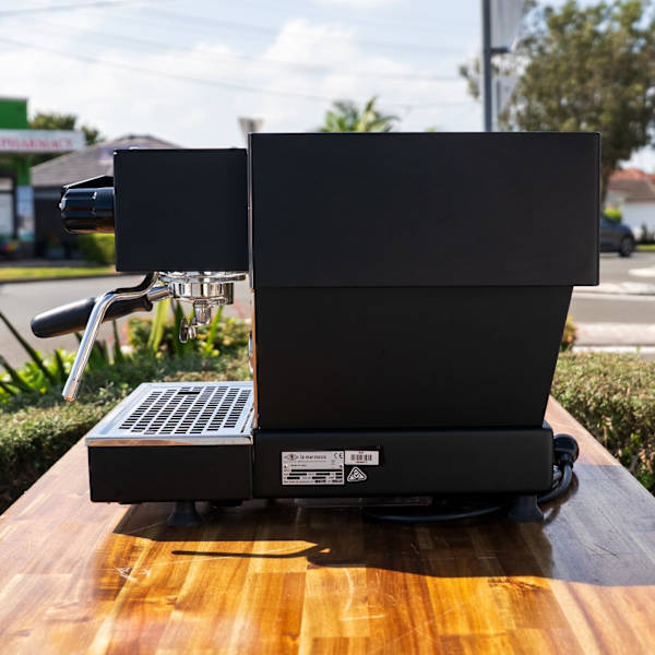 La Marzocco Linea Mini Black – Ex Tasting Room – Immaculate Condition