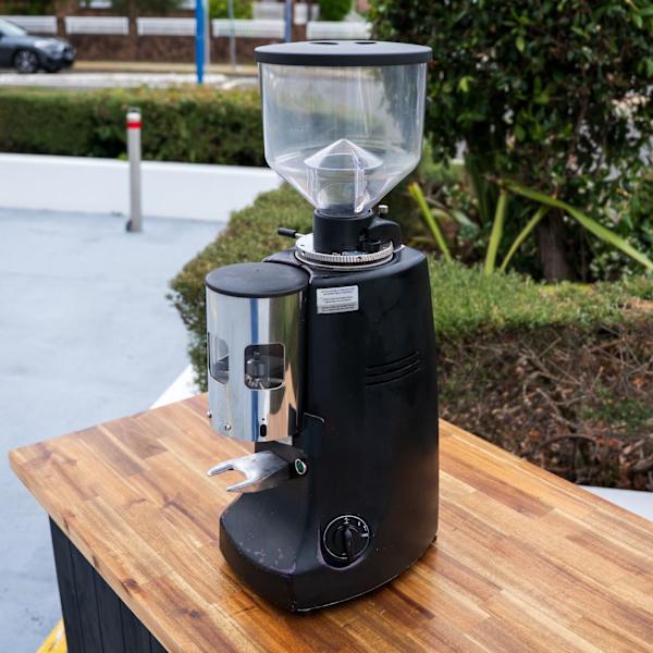 Pre-Loved Mazzer Robur Automatic Grinder – Unbelievable Price