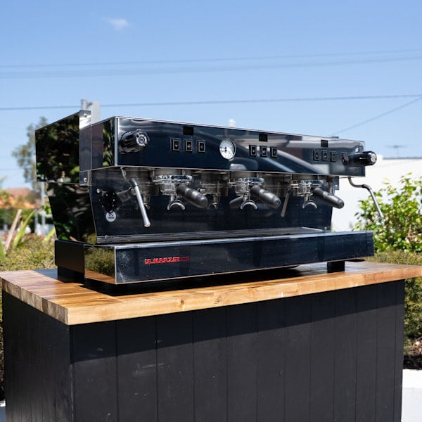 Pre-Loved La Marzocco Linea S AV – 3 Group (Low Volume, Excellent)