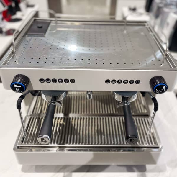 Used 2 Group Futurete Horizont 10 Amp Tall Cup Coffee Machine