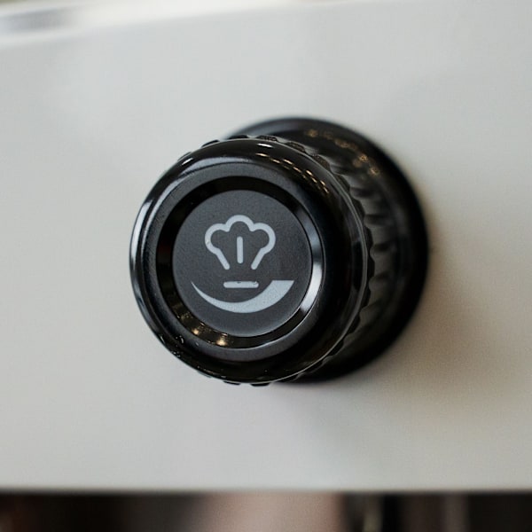 Used Jaw-Dropping White Wega Pegaso Tall Cup – 15 Amp Gloss Finish