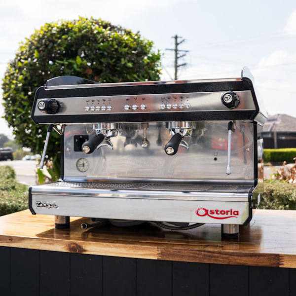 Astoria Tanya 2 Group Black – Pre Loved – Barely Used in Acai Shop