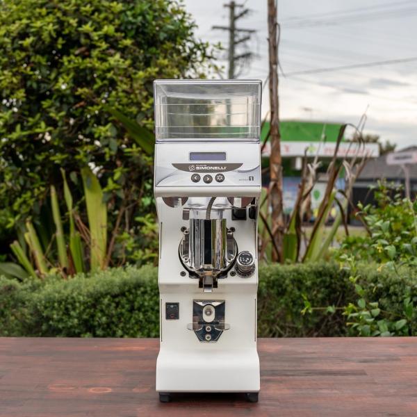 Pre-Loved Mythos One Coffee Grinder – White