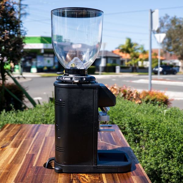 Ex-Demo DIP DK65 Grinder – Black – As New Condition
