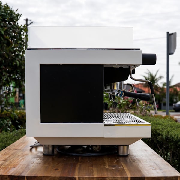 Pre-Loved Sanremo Zoe – 2 Group – White – Excellent Condition