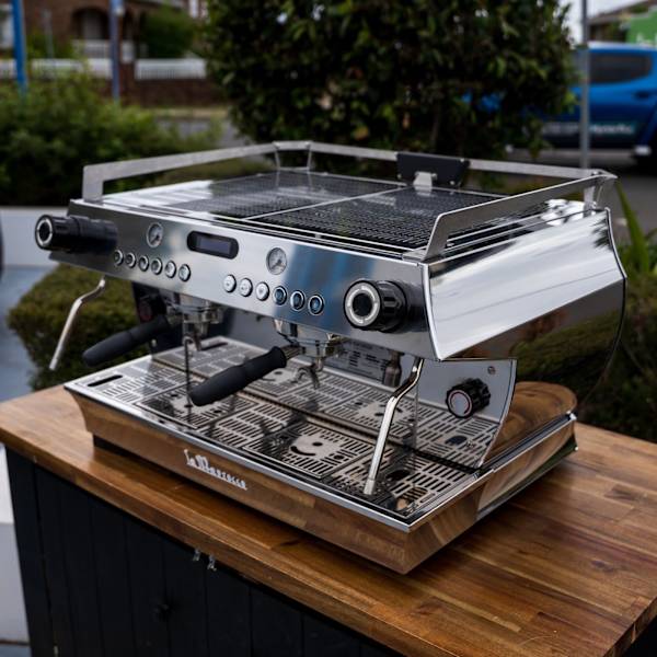 Ex-Display Demo La Marzocco GB5 X – 2 Group – Multi Boiler – Scales