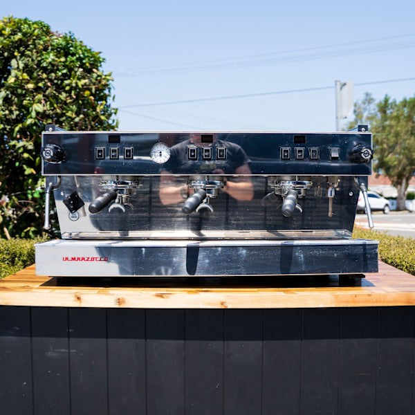 Pre-Loved La Marzocco Linea S AV – 3 Group (Low Volume, Excellent)