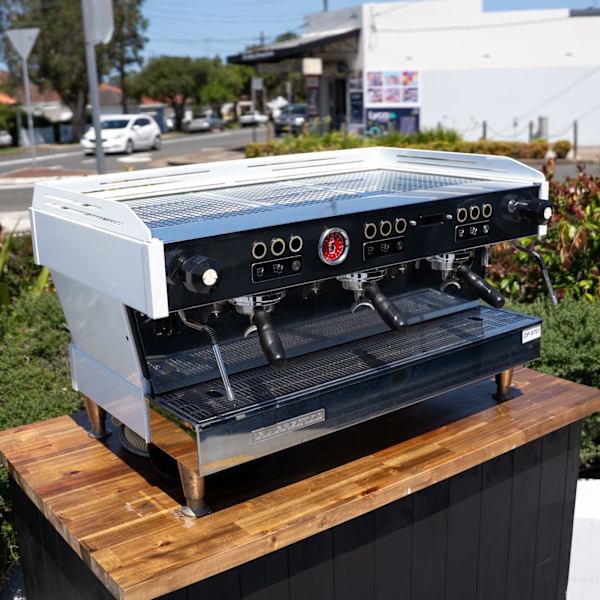 Late Model Pre-Loved 3 Group La Marzocco PB – Tall Cup | Gloss White
