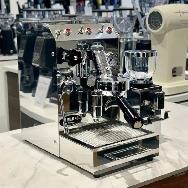 Isomac Zafirio E61 Coffee Machine & Dosseless Grinder