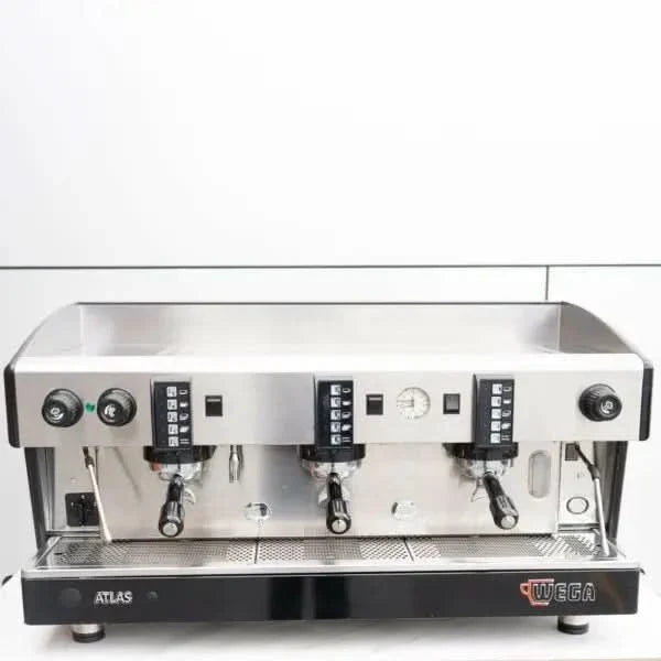 Stunning Serviced 3 Group Wega Commercial Cafe Coffee